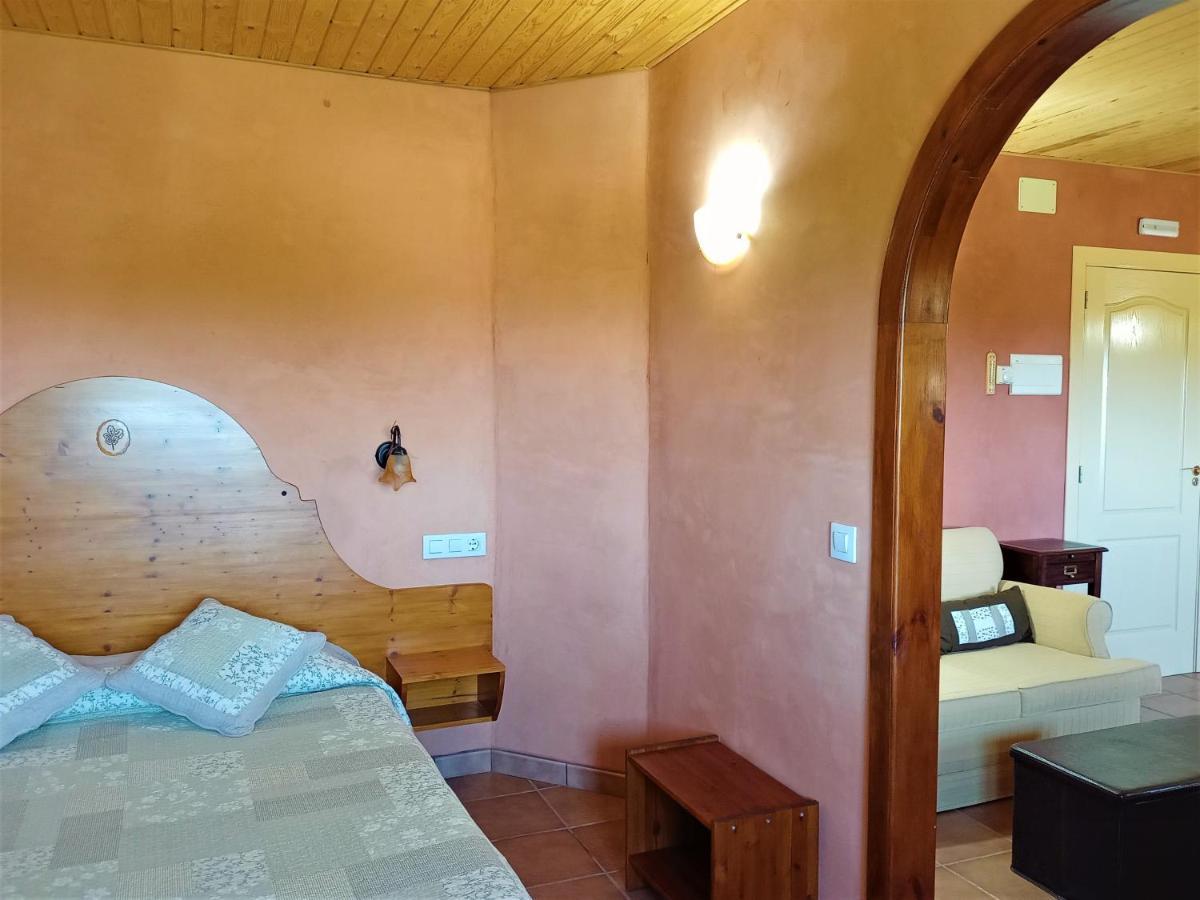 Pinell de Solsones Masia Rovira מראה חיצוני תמונה